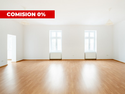 Apartament elegant în clădire cu arhitectură istorică 