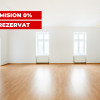 Apartament elegant în clădire cu arhitectură istorică 