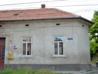 Apartament 1 camera la curte comuna